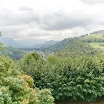 Au Château D’uriage-chamrousse * Saint-Martin-dʼUriage