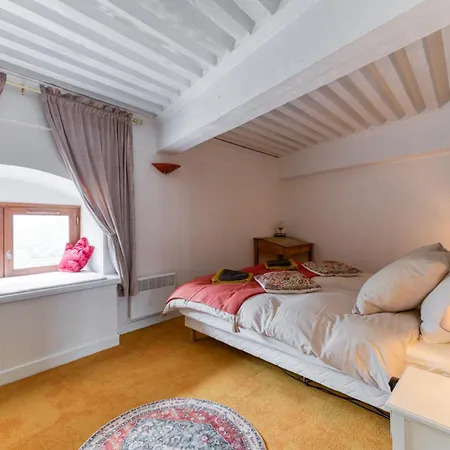 Au Chateau D'uriage-chamrousse *